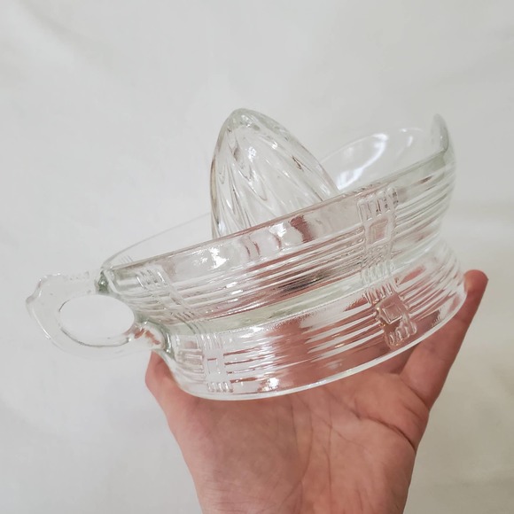 Vintage Juicer - Picture 3 of 6